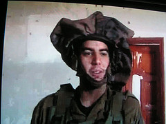 חייל  צילום TV  מיכאל קן