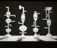 Rietveld%201 Katrin Maurer, Kyoto, 2005, In de vorm gesmolten glas, 50 x 50 x 15 cm, Collectie Gemeentemuseum Den Haag